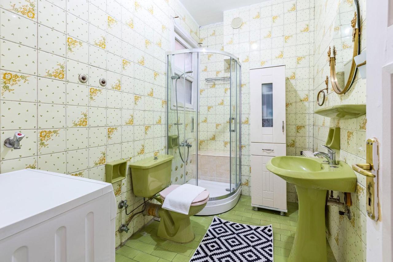 Charming Apartment Surrounded By Vibrant Attractions In Kadikoy Istanbul Luaran gambar